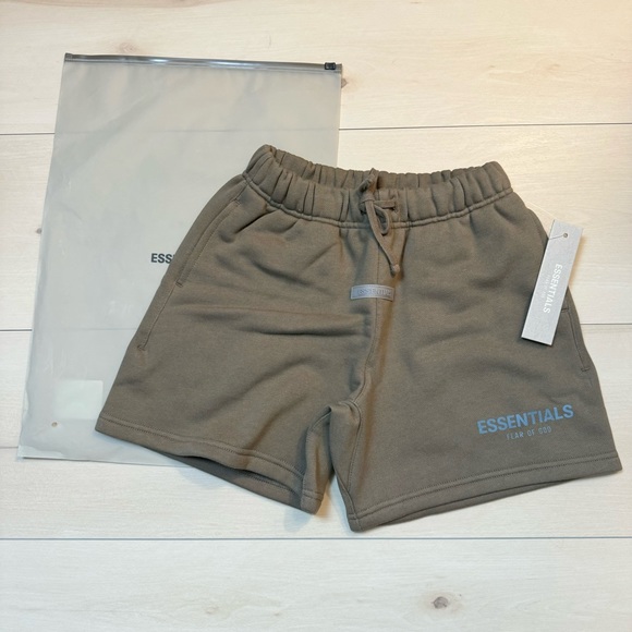 Fear of God Other - 🤎 NWT fear of god essentials fog sweat shorts harvest brown medium 8 kids